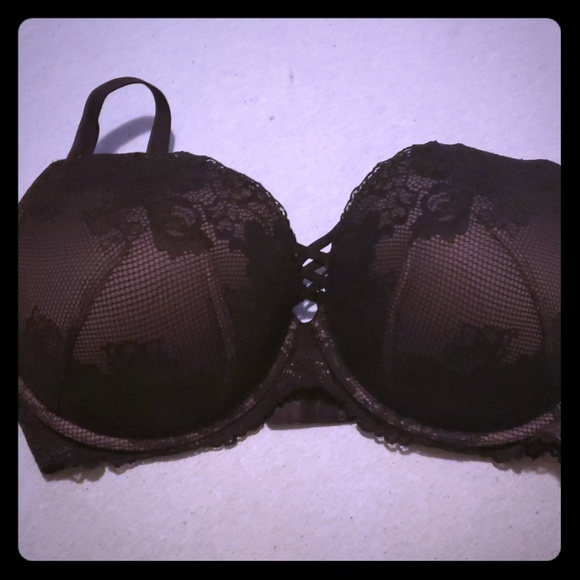 Black lace bra - Picture 1 of 4